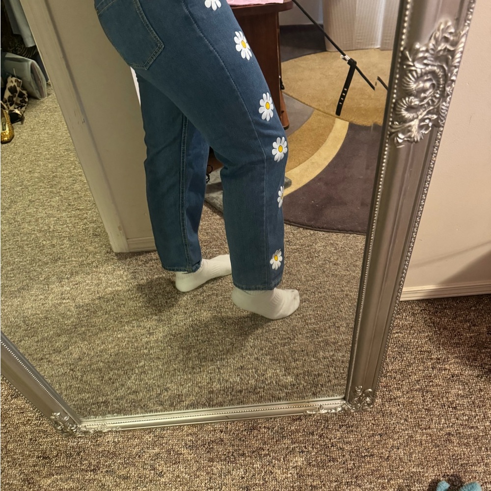Vintage Blue Straight-Leg Jeans with Daisy Embroidery